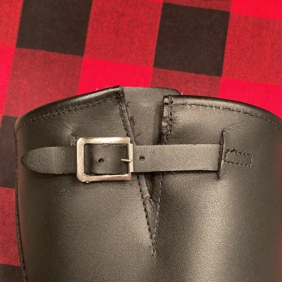EUC PD Tuff boots. Size 9 display picture 1